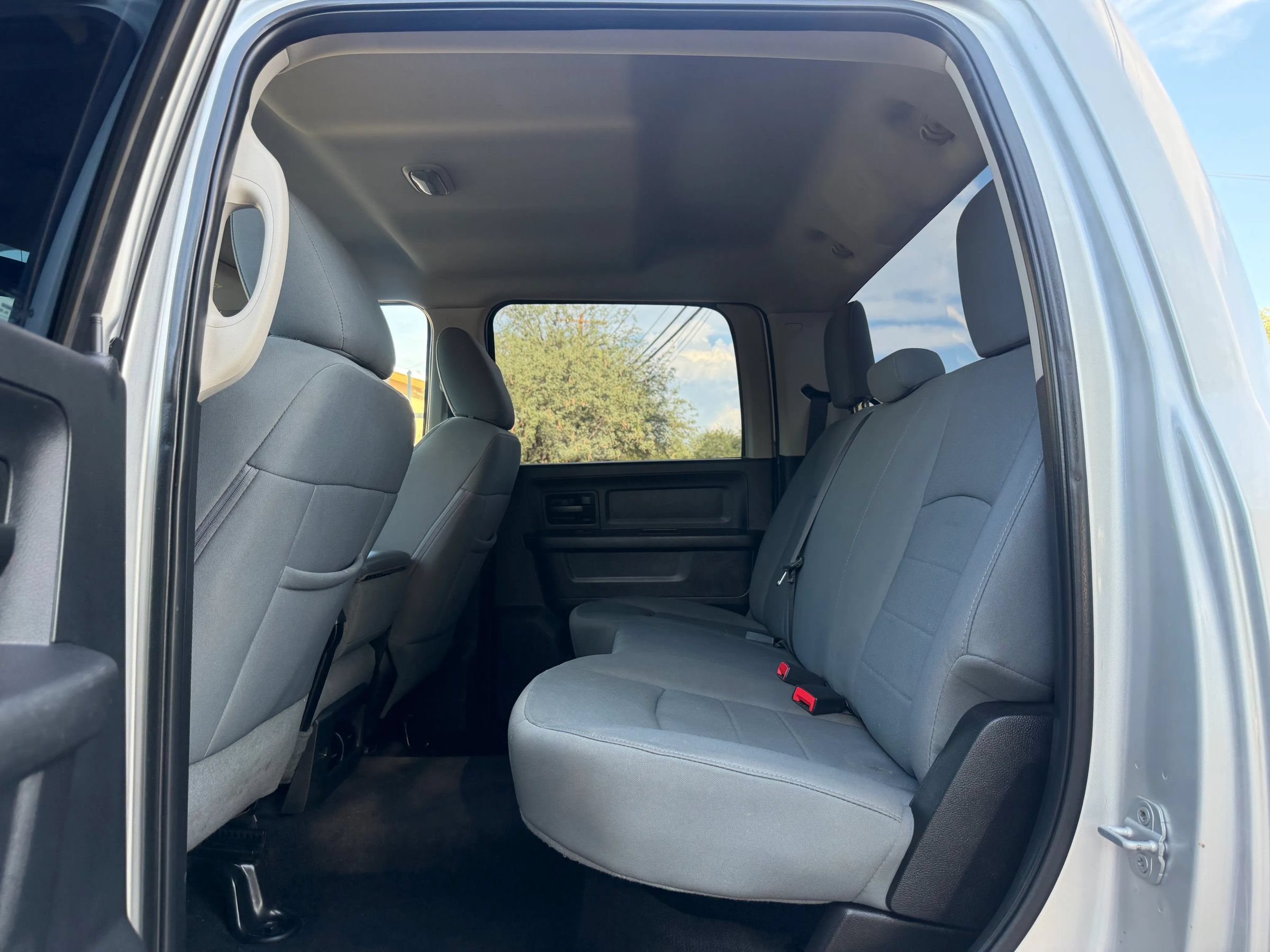 Used 2014 RAM 3500 Tradesman w/ Chrome Appearance Group AWD/4WD image 11