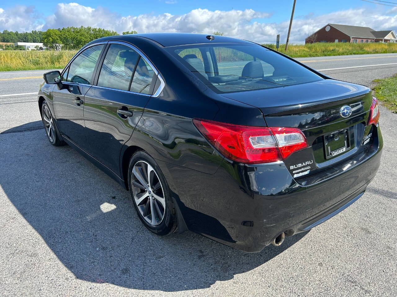 Used 2015 Subaru Legacy 2.5i Limited AWD/4WD image 10