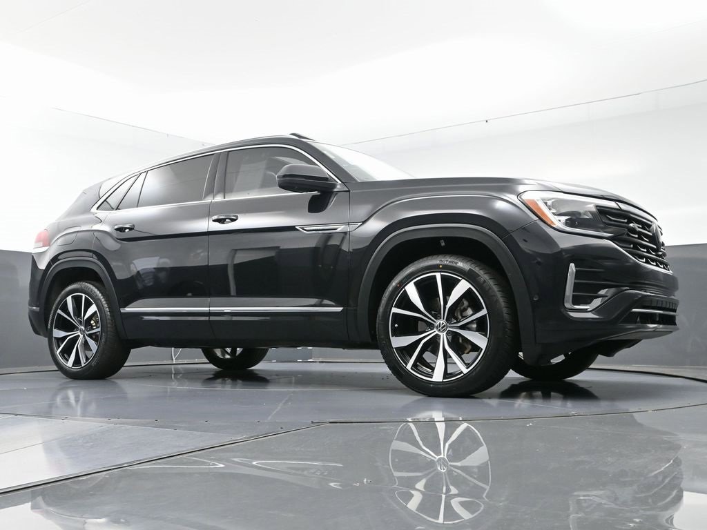 Used 2024 Volkswagen Atlas Cross Sport SEL Premium R-Line image 51