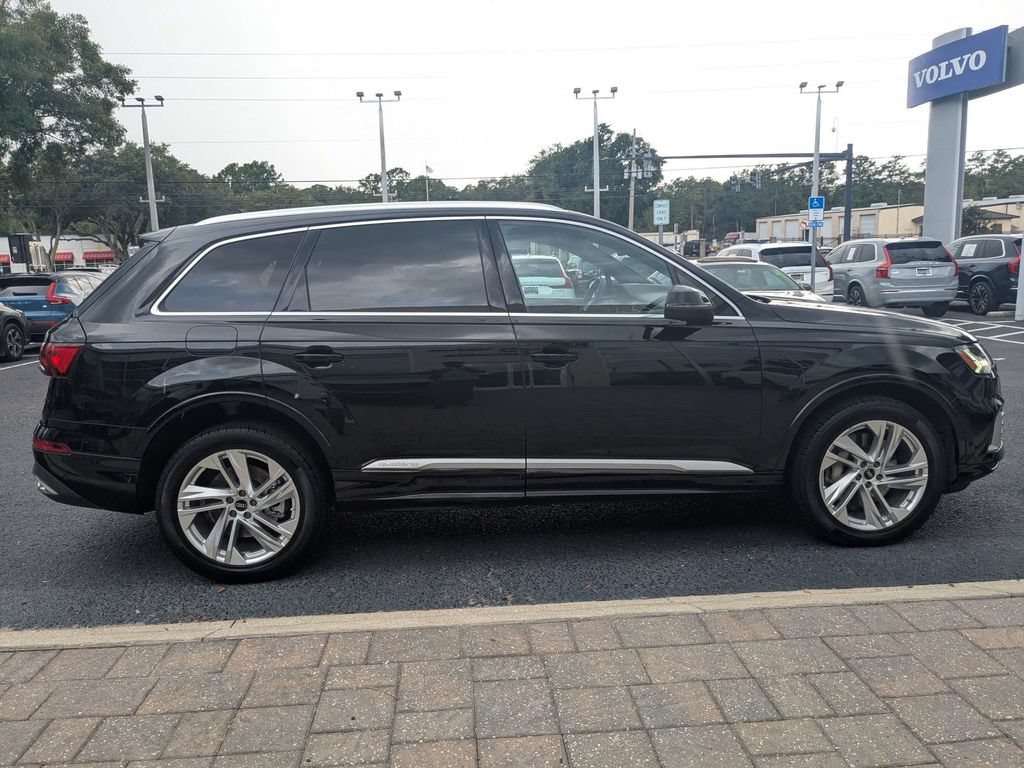 Used 2023 Audi Q7 3.0T Prestige AWD/4WD image 7