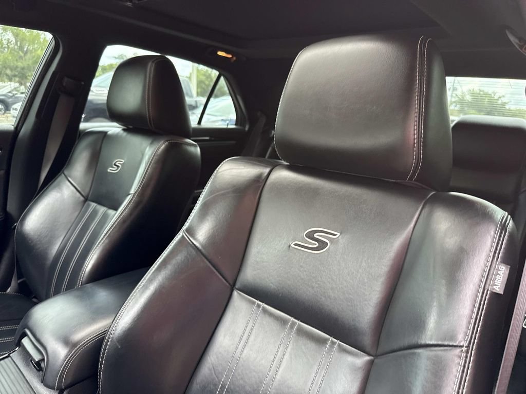 Used 2023 Chrysler 300 S RWD image 24