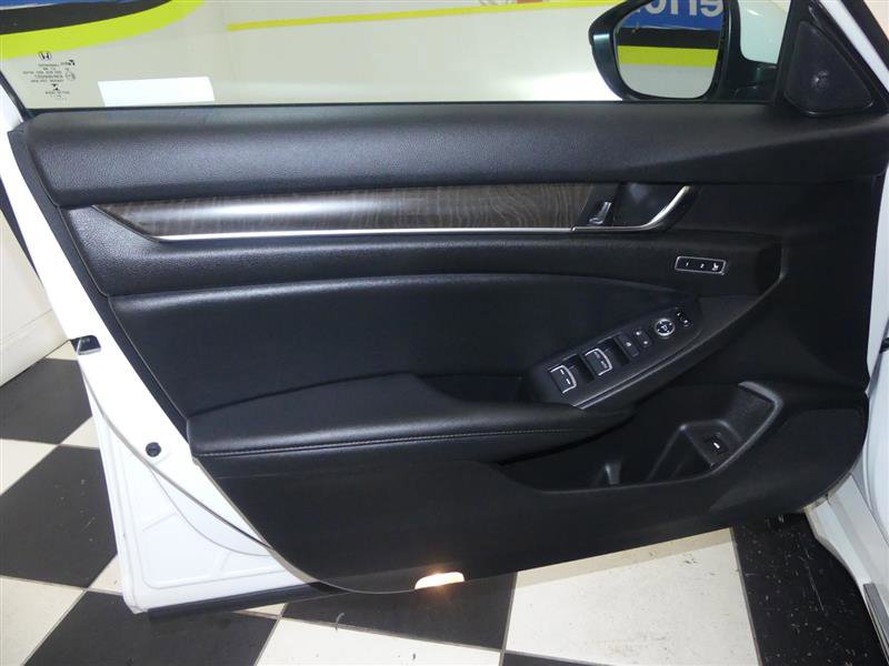 Used 2022 Honda Accord EX-L image 24