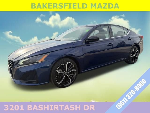 Used 2024 Nissan Altima 2.5 SR w/ SR Premium Package image 1