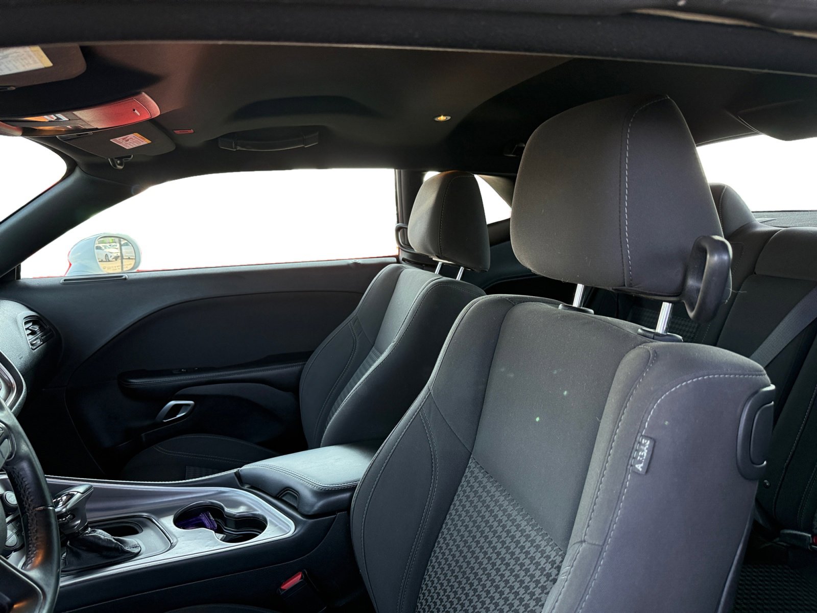 Used 2019 Dodge Challenger SXT image 10