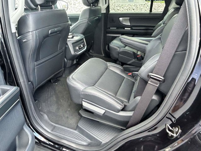 New 2026 Ford Expedition Platinum w/ Driver's Package AWD/4WD image 10