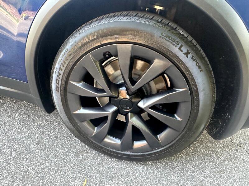 Used 2023 Tesla Model X image 71