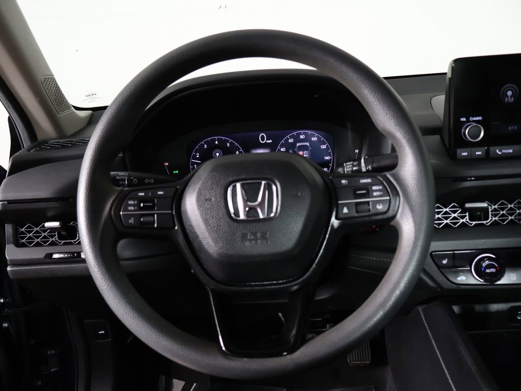 Used 2025 Honda Accord SE image 37