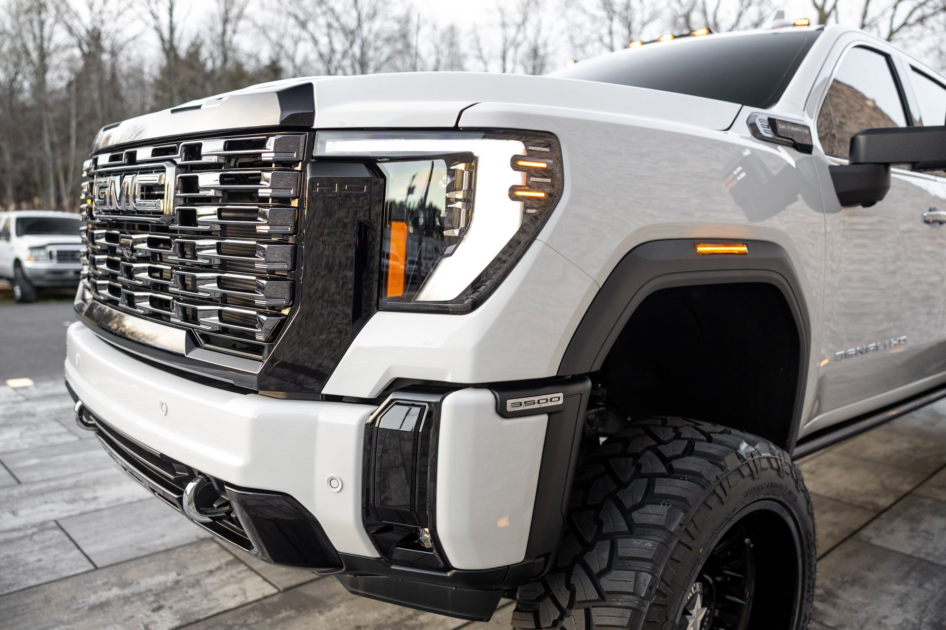 Used 2026 GMC Sierra 3500 Denali Ultimate image 24