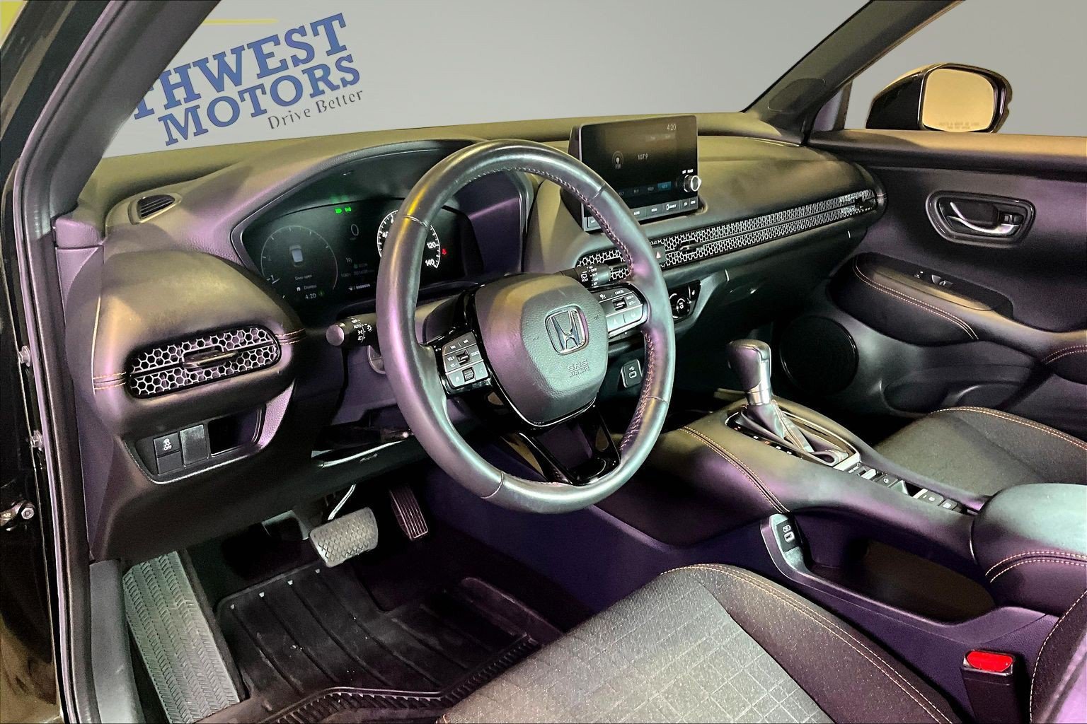Used 2023 Honda HR-V Sport image 17