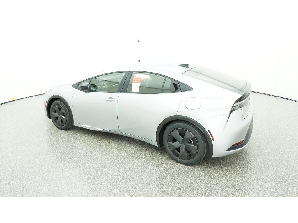 New 2026 Toyota Prius Plug-In Hybrid image 4