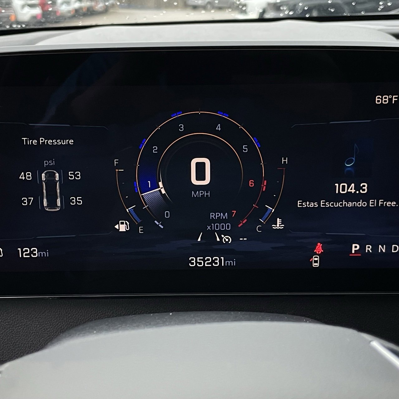 Used 2025 Chevrolet Traverse LT image 15