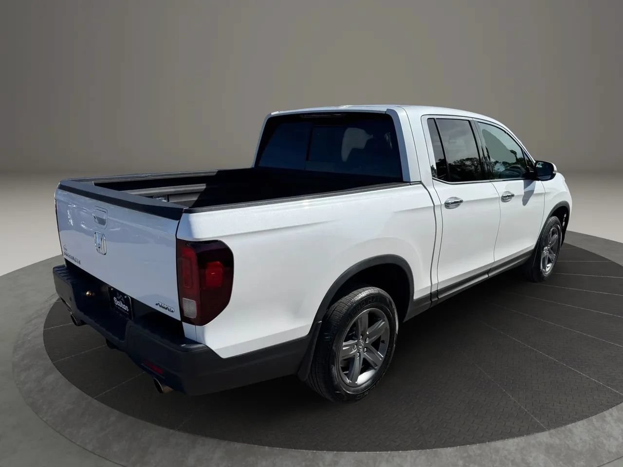 Used 2023 Honda Ridgeline RTL-E image 3