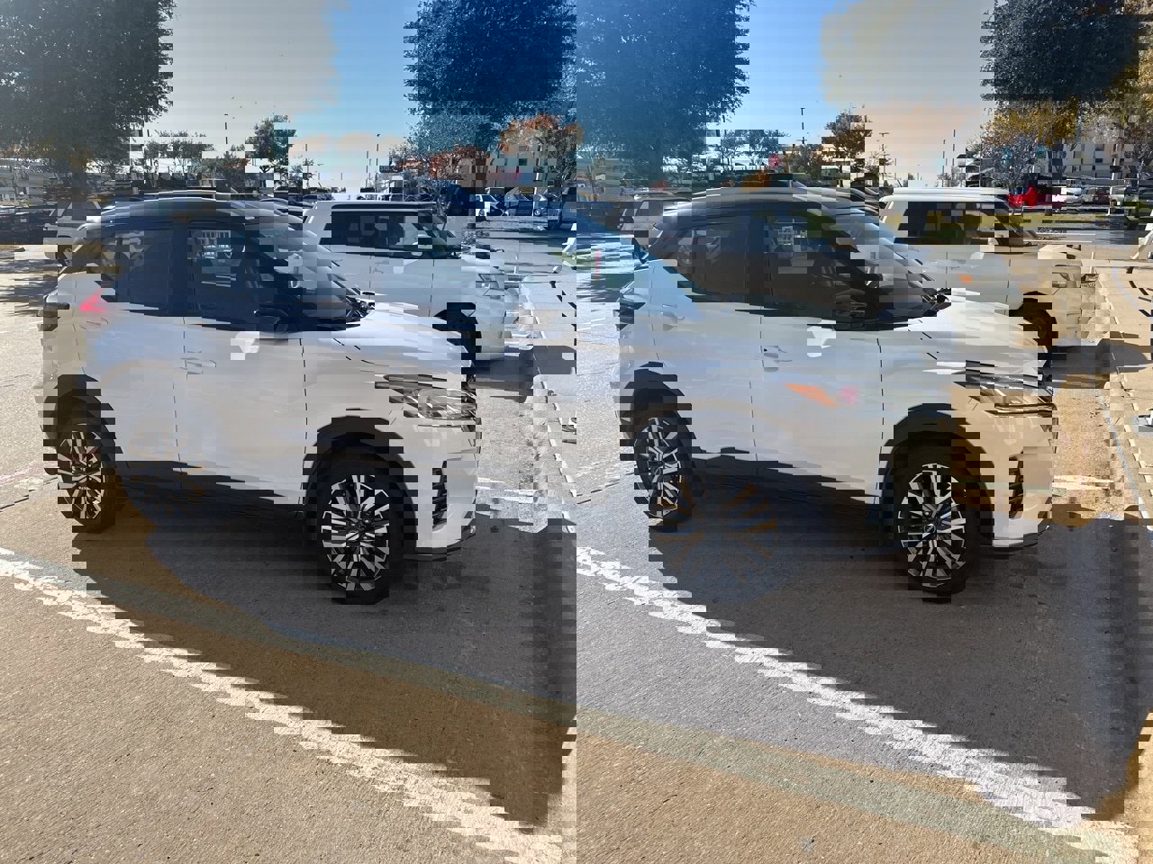 Certified 2023 Nissan Kicks SV image 5