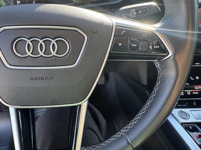 Used 2023 Audi e-tron Premium Plus image 23