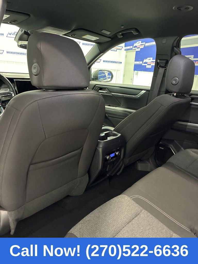 Used 2025 GMC Acadia Elevation FWD image 32