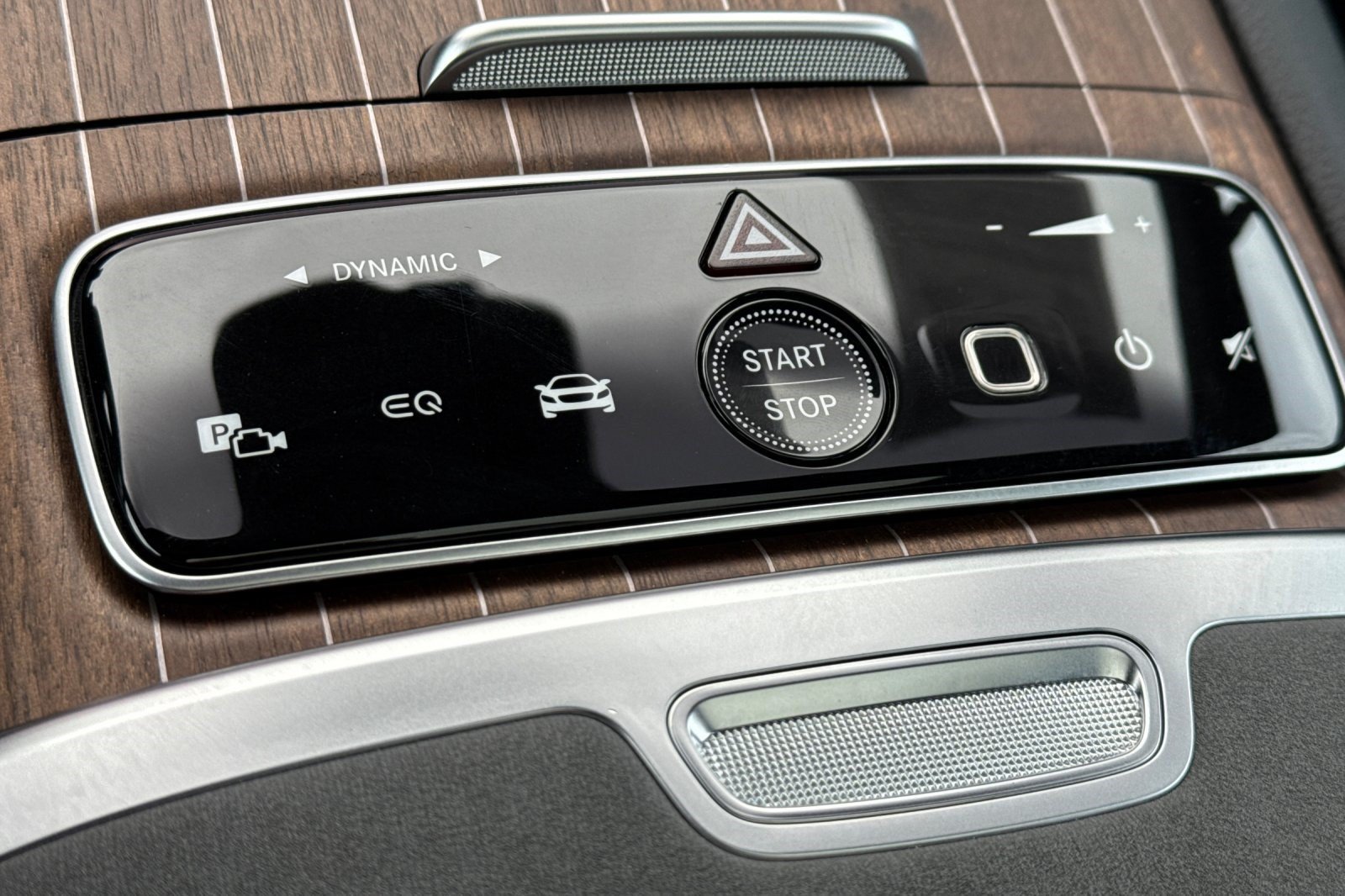 Used 2023 Mercedes-Benz EQS 580 4MATIC Sedan image 16