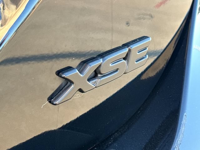 Used 2024 Toyota Camry XSE FWD image 9