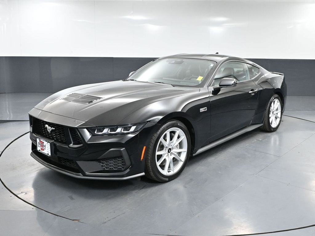 Used 2024 Ford Mustang GT Premium image 12