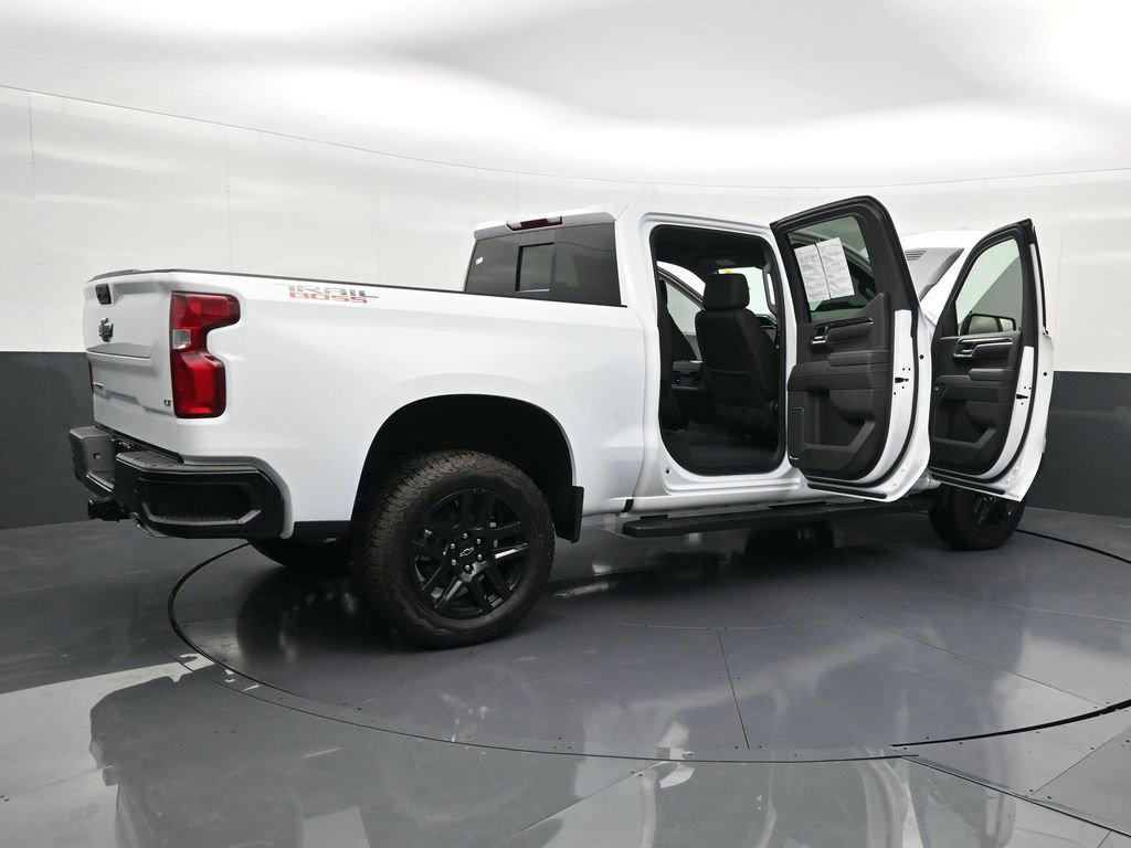 Used 2026 Chevrolet Silverado 1500 LT Trail Boss w/ LT Trail Boss Premium Package image 32