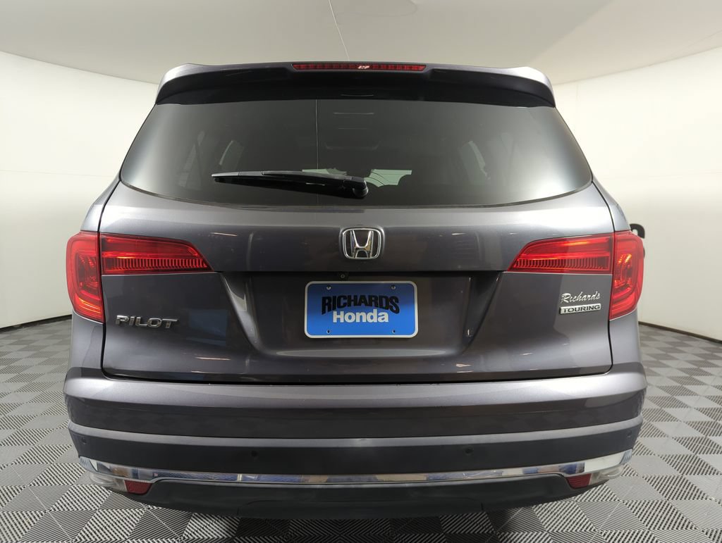 Certified 2017 Honda Pilot Touring image 5