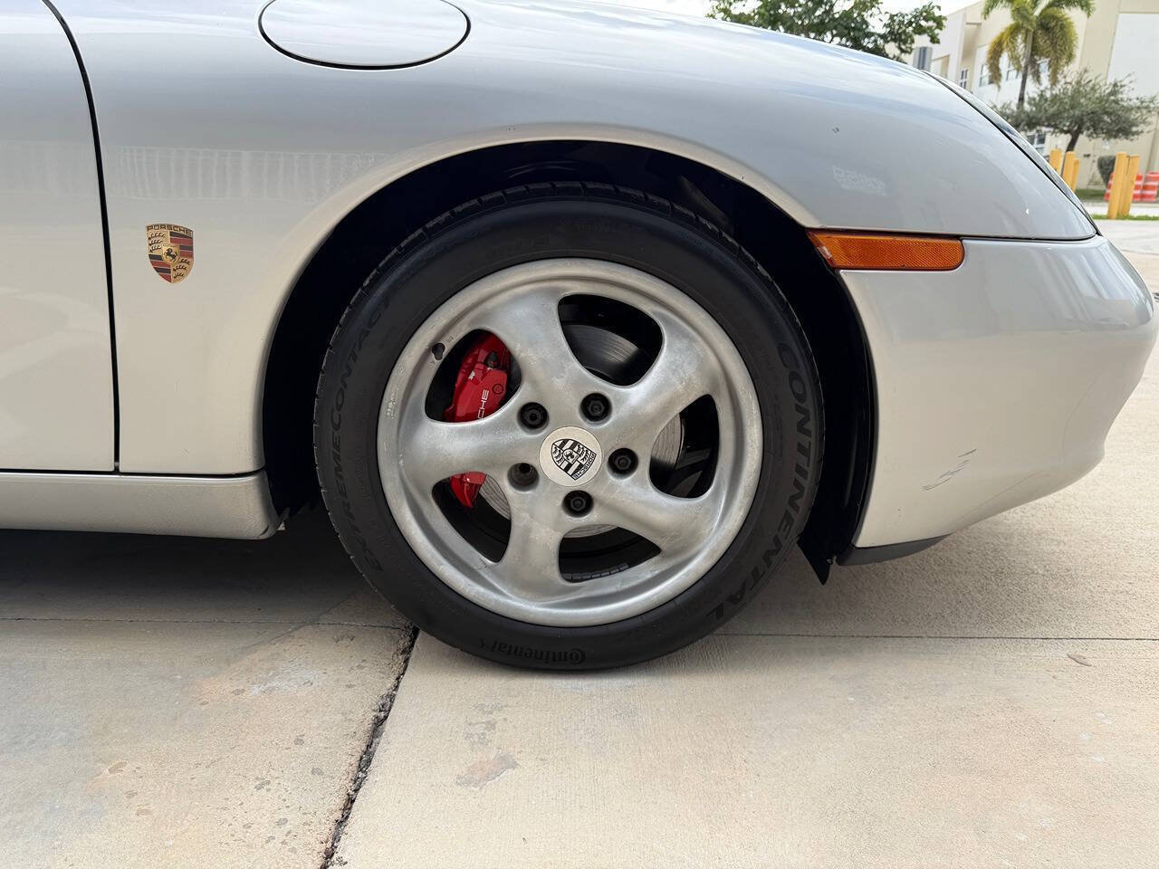 Used 1997 Porsche Boxster RWD image 16