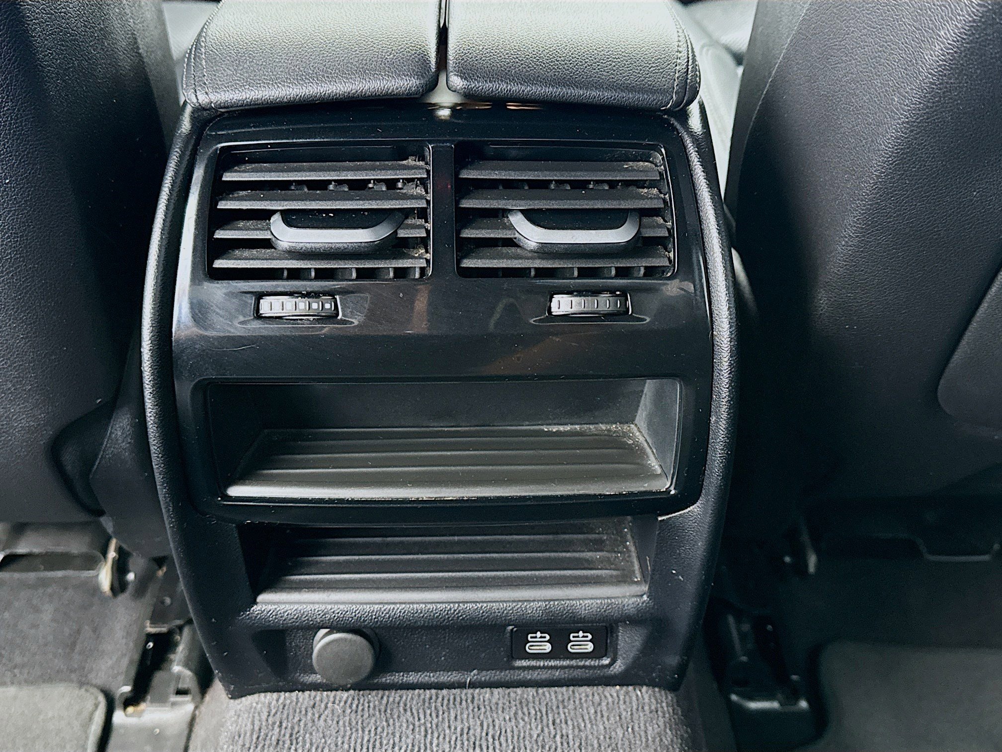 Used 2023 BMW 530e w/ Convenience Package image 17