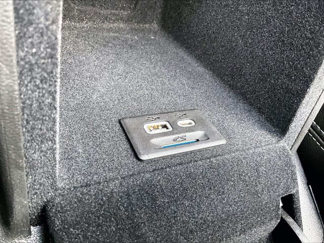 Used 2021 Cadillac XT5 Luxury FWD image 23