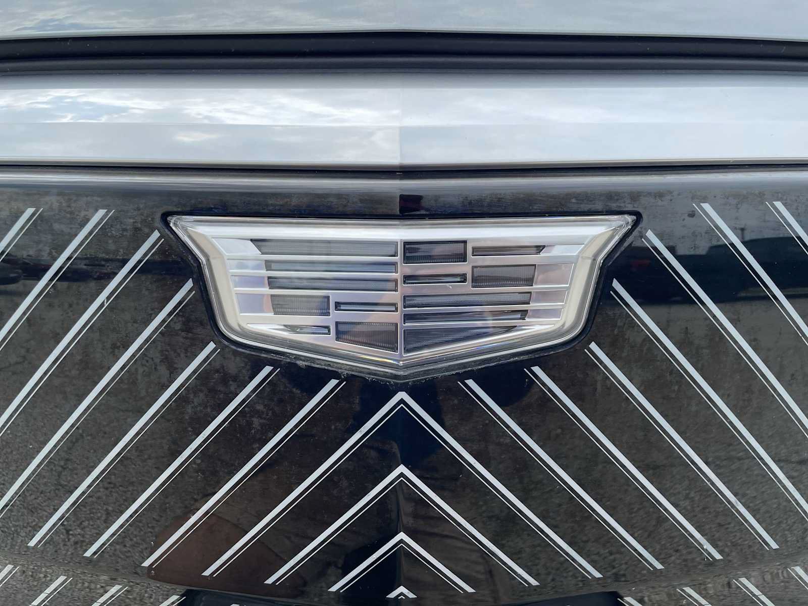 Certified 2024 Cadillac Lyriq Luxury AWD/4WD image 32