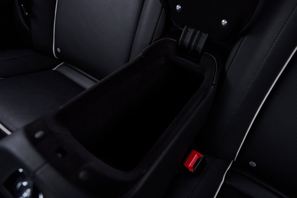 Used 2015 Rolls-Royce Wraith RWD image 50