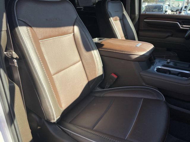 Used 2026 GMC Sierra 3500 Denali w/ Denali Reserve Package AWD/4WD image 27