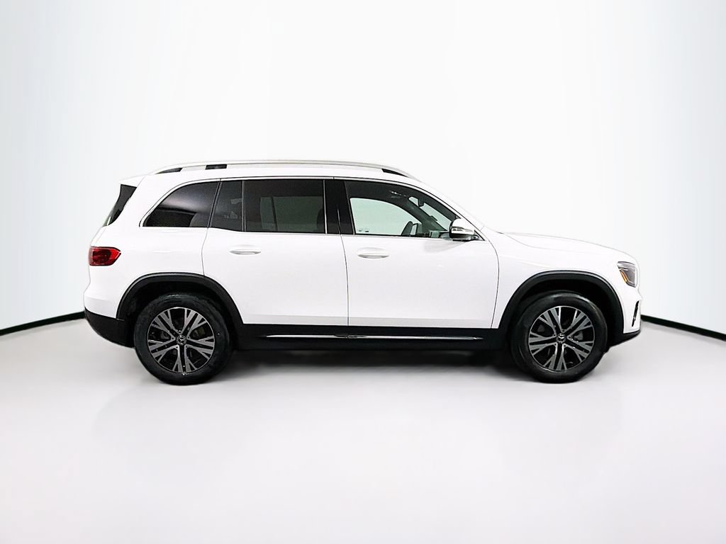 New 2026 Mercedes-Benz GLB 250 4MATIC image 8