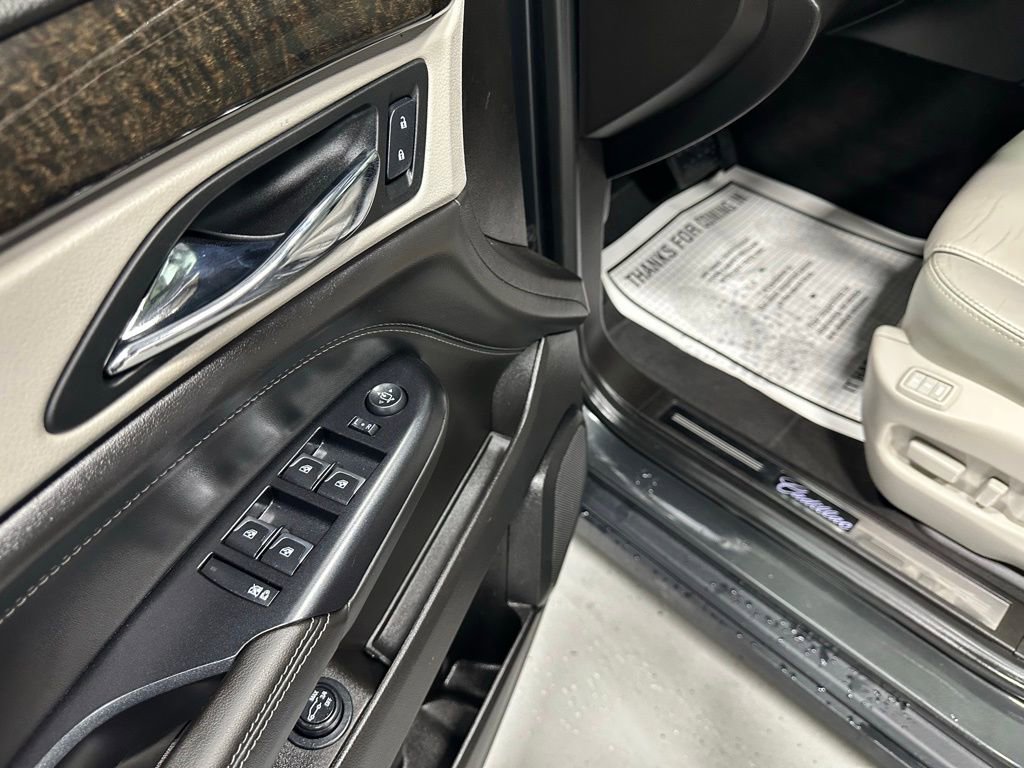 Used 2015 Cadillac SRX Performance w/ Driver Awareness Package image 9