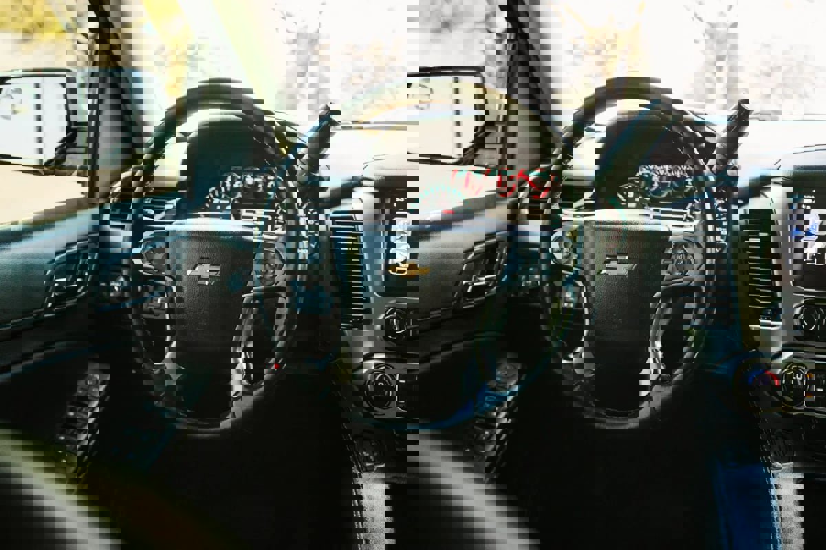 Used 2020 Chevrolet Suburban LT w/ Max Trailering Package image 25