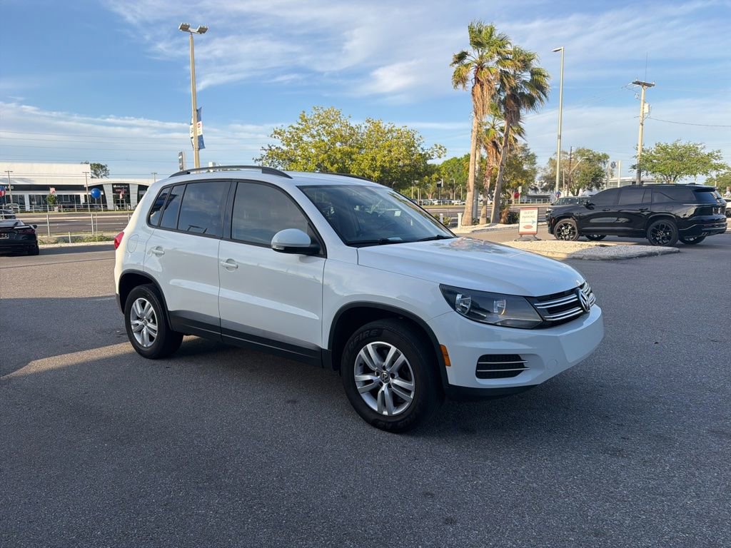 Used 2017 Volkswagen Tiguan S FWD image 5