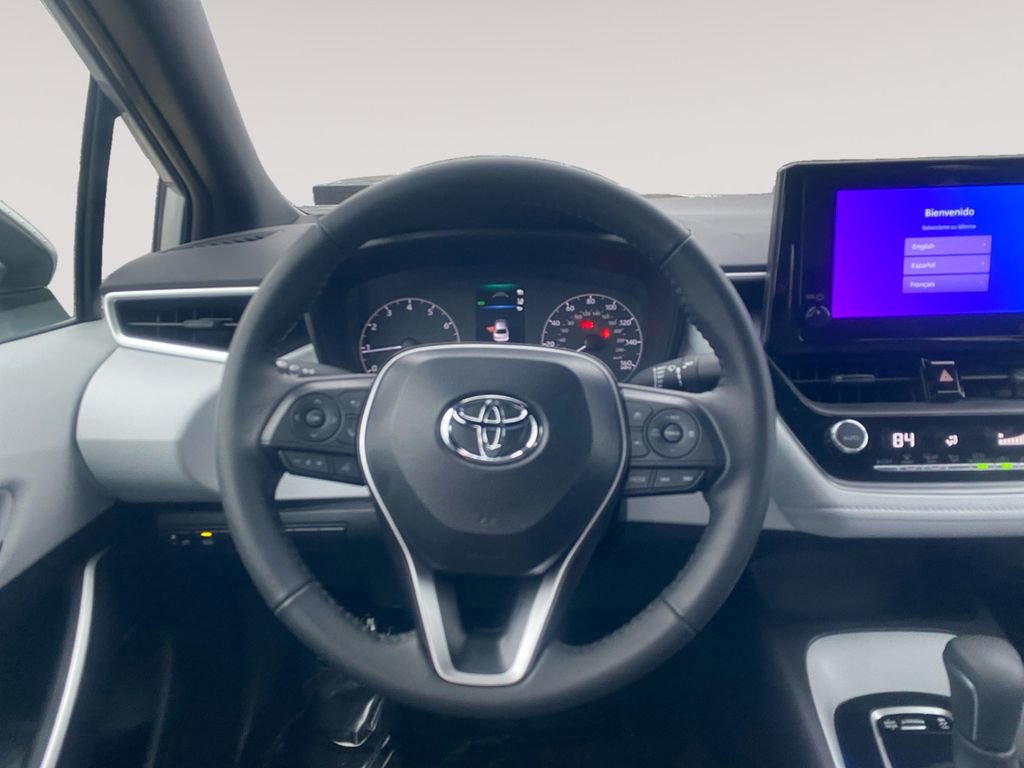 Used 2025 Toyota Corolla SE image 12