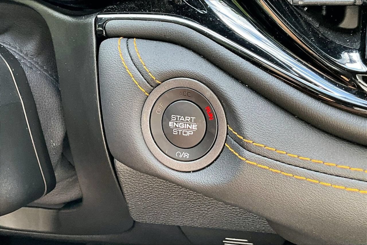 Certified 2023 Dodge Durango R/T AWD/4WD image 28
