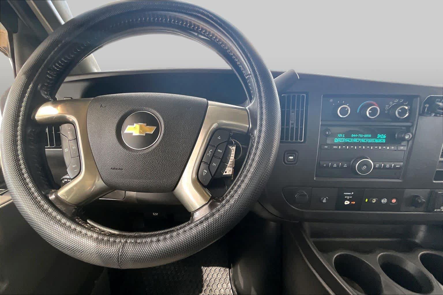 Used 2019 Chevrolet Express 3500 w/ Power Convenience Package RWD image 5