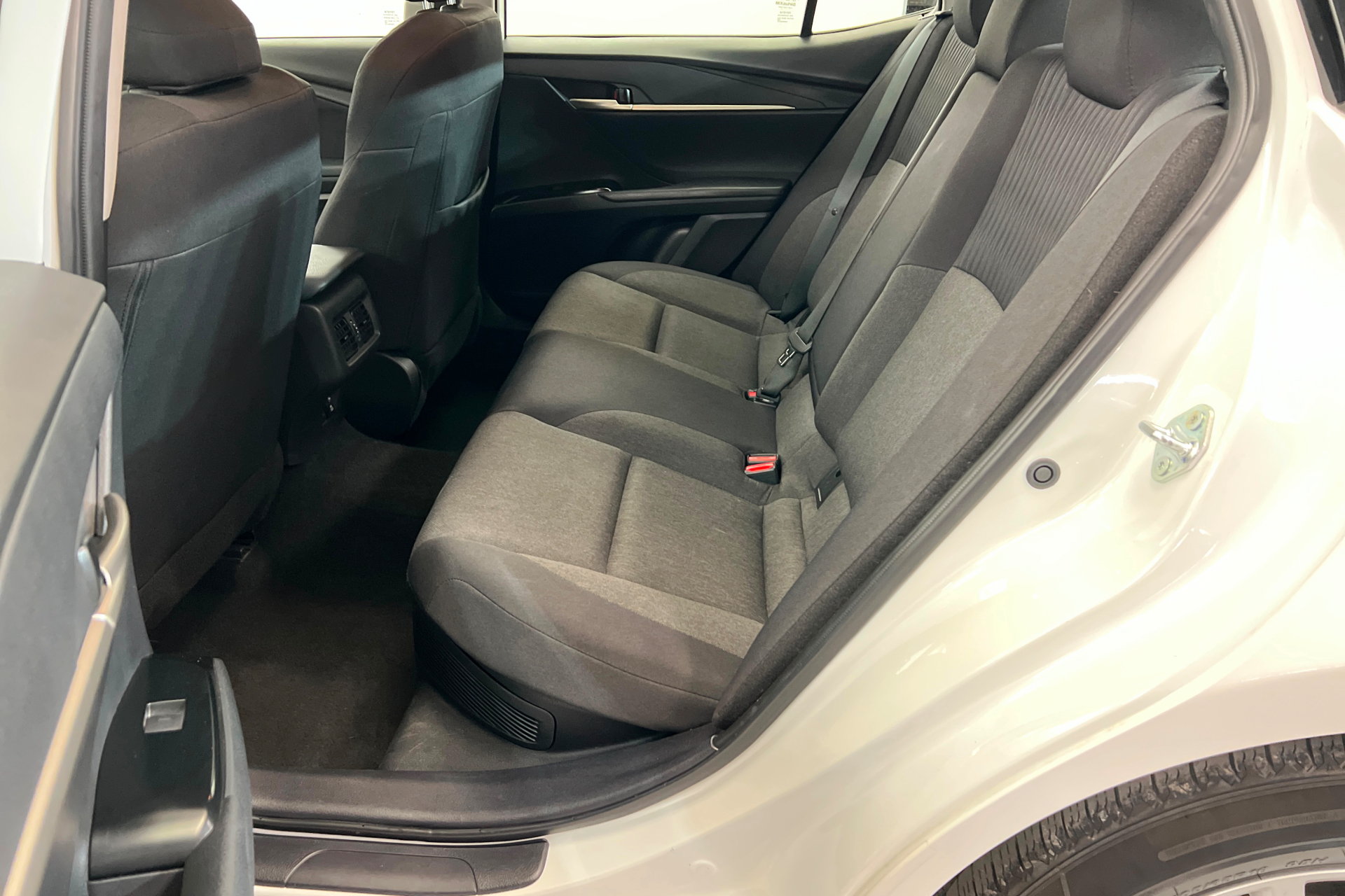 Used 2025 Toyota Camry LE FWD image 22