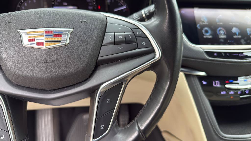 Used 2018 Cadillac XT5 Luxury w/ Driver Awareness Package AWD/4WD image 31