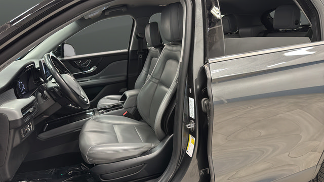 Used 2020 Lincoln Corsair AWD w/ Equipment Group 101A image 9