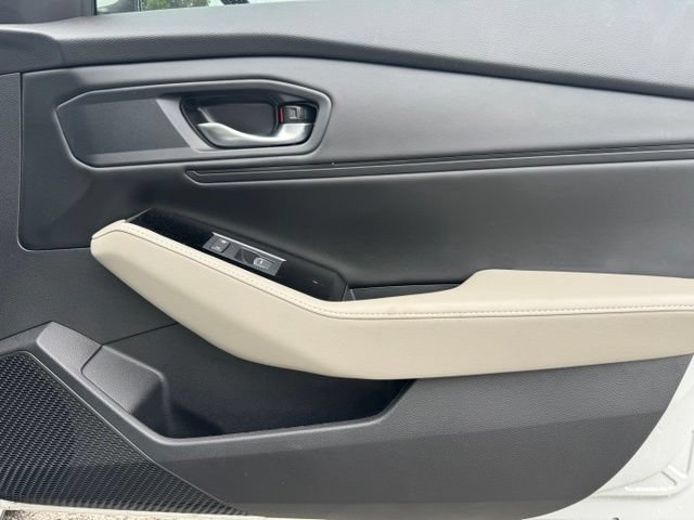 Used 2024 Honda Accord Touring image 27