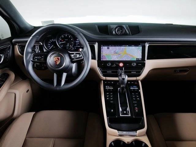 New 2026 Porsche Macan AWD/4WD image 14