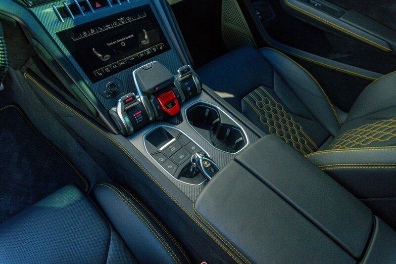 Used 2024 Lamborghini Urus Performante image 65