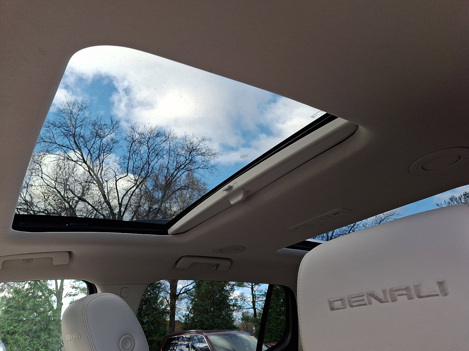 Used 2021 GMC Acadia Denali w/ Denali Ultimate Package image 21