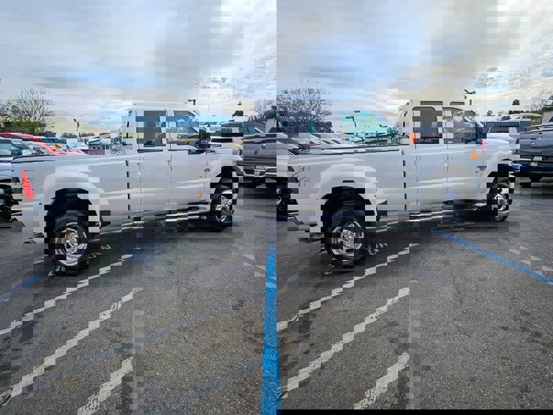 Used 2013 Ford F450 Lariat w/ Lariat Ultimate Pkg image 8