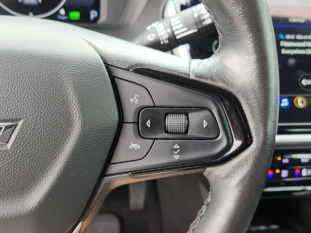 Used 2023 Chevrolet Bolt EUV LT w/ Convenience Package FWD image 21