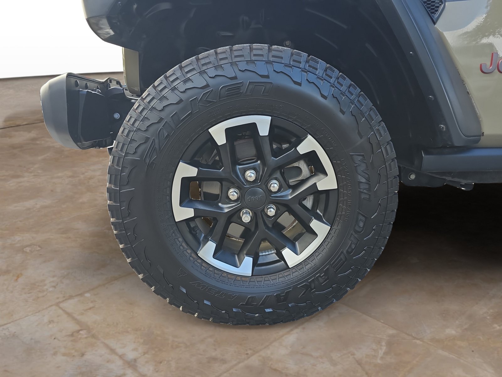 Used 2020 Jeep Gladiator Rubicon AWD/4WD image 27