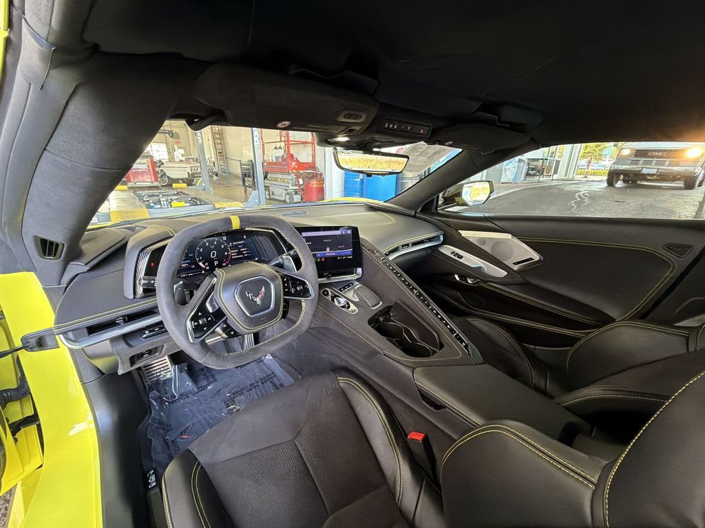 Certified 2022 Chevrolet Corvette Stingray Premium Cpe w/ Z51 Performance Package RWD image 21