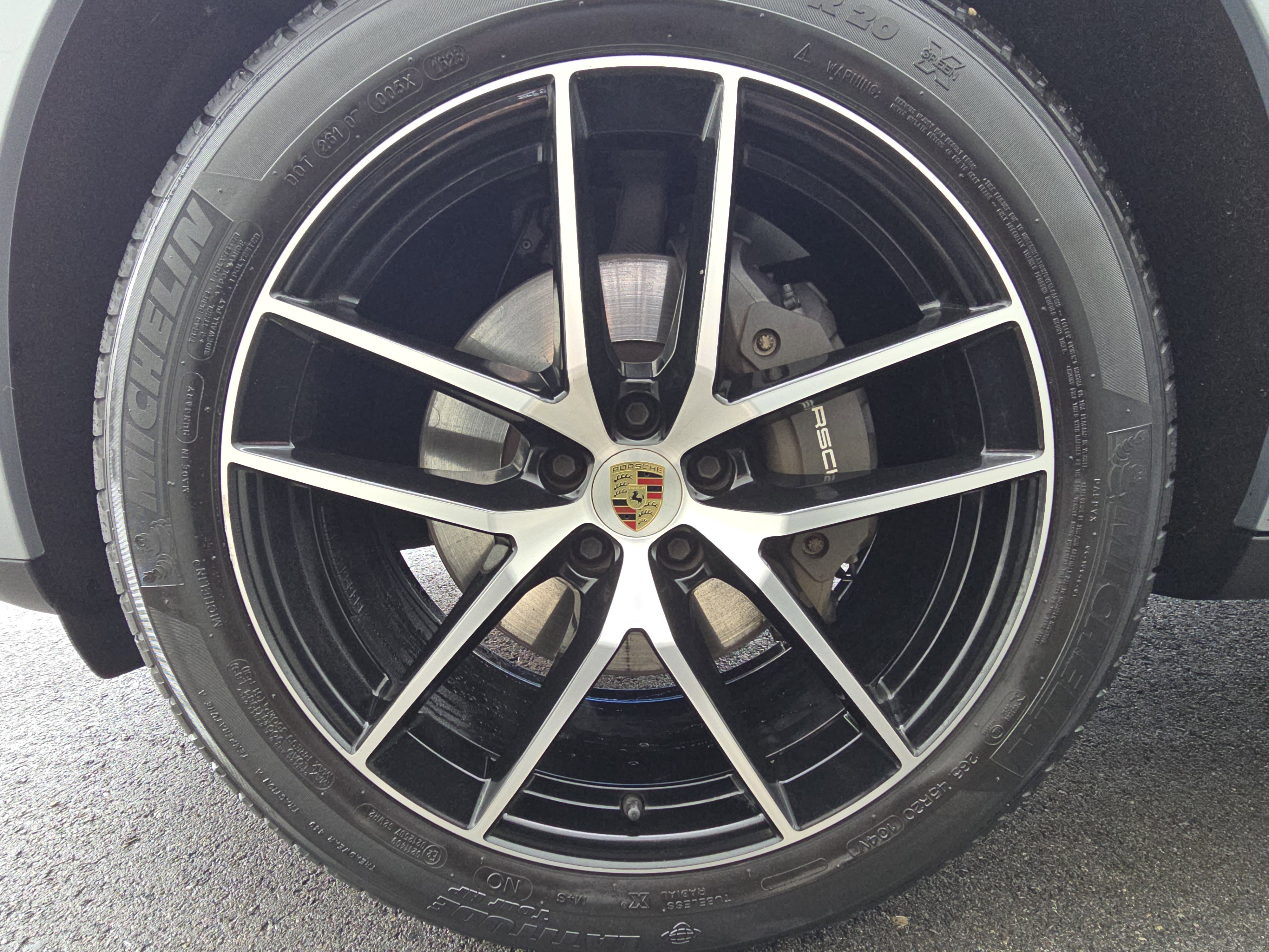 Certified 2023 Porsche Macan image 28