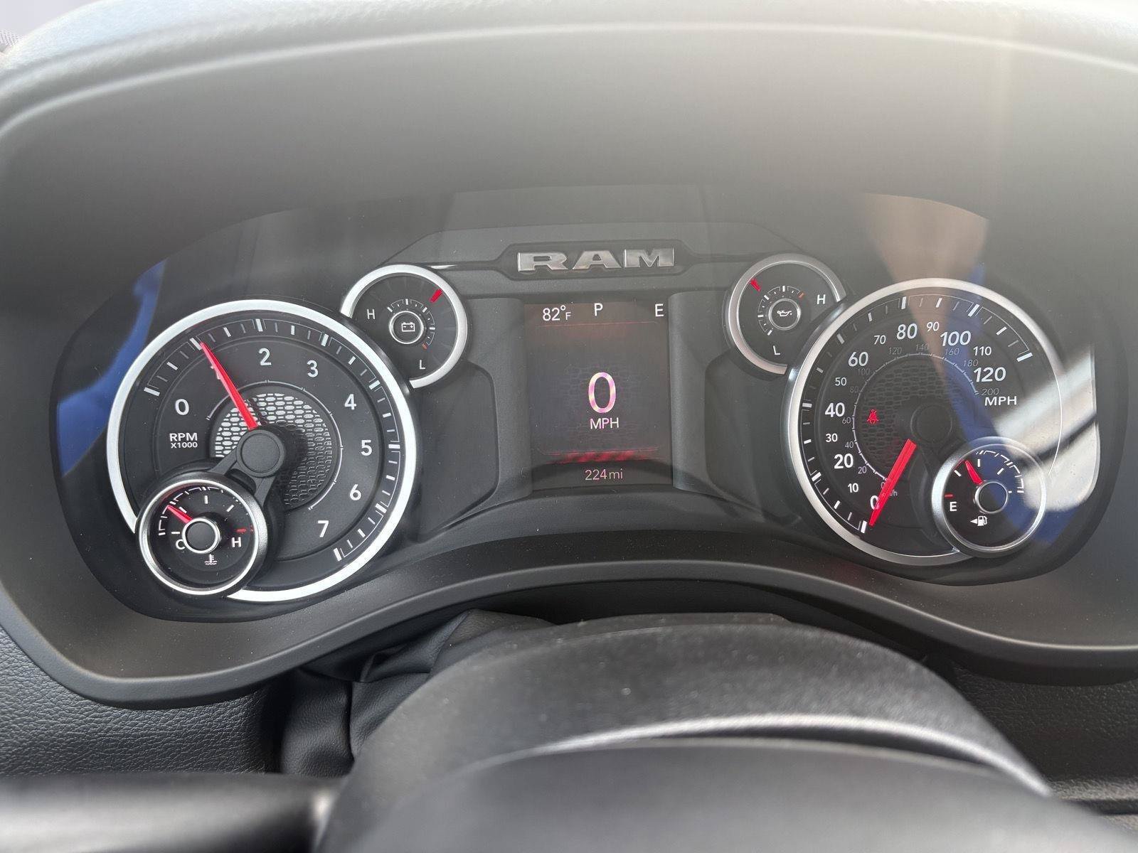 New 2026 RAM 1500 Tradesman AWD/4WD image 33